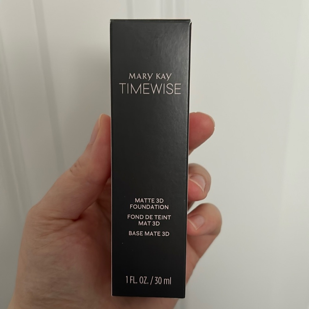 Bronze C180-MATTE Mary Kay Timewise 3D Foundation